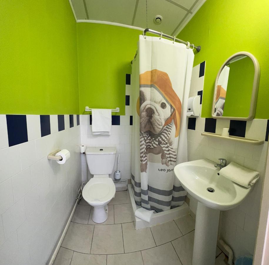 Le Petit Logis Hotel Beaumont-en-Veron ภายนอก รูปภาพ