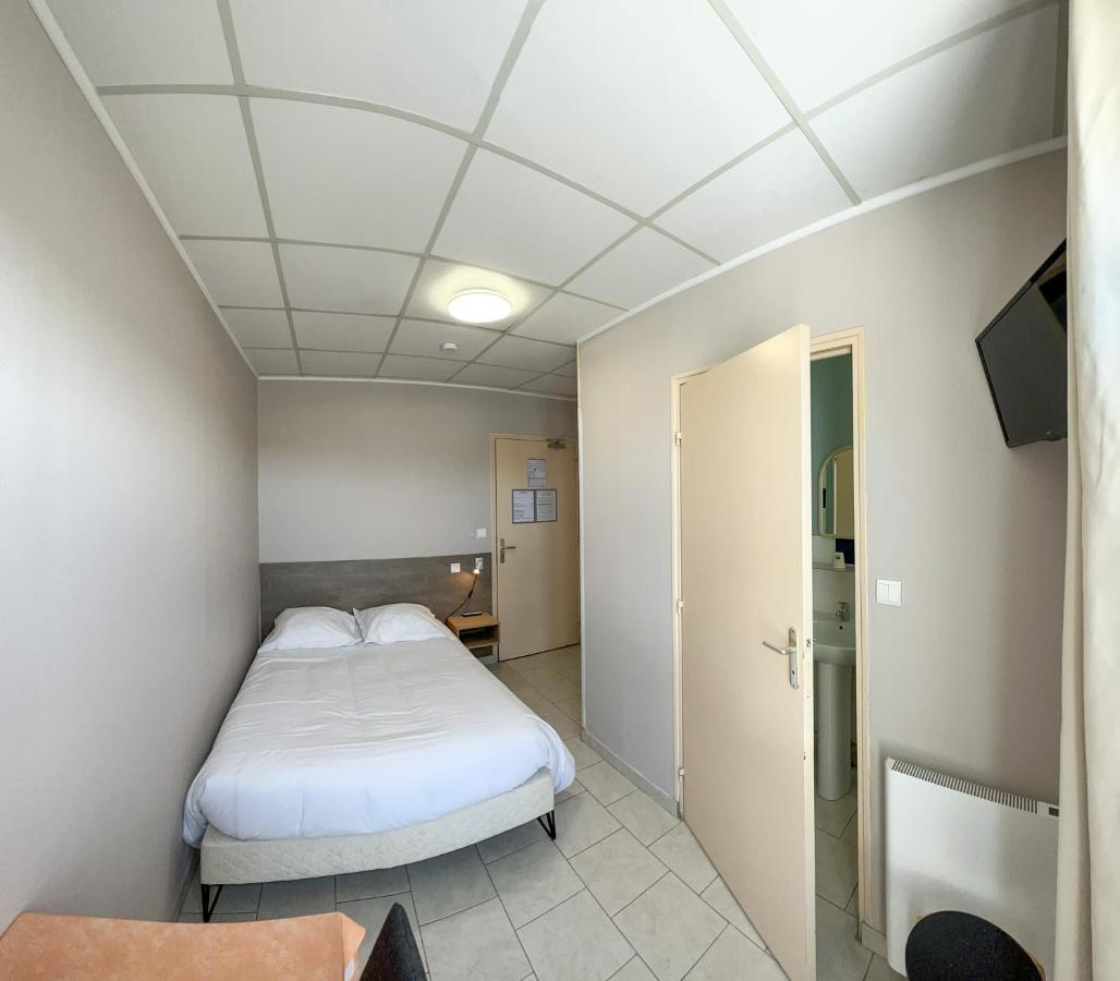 Le Petit Logis Hotel Beaumont-en-Veron ภายนอก รูปภาพ