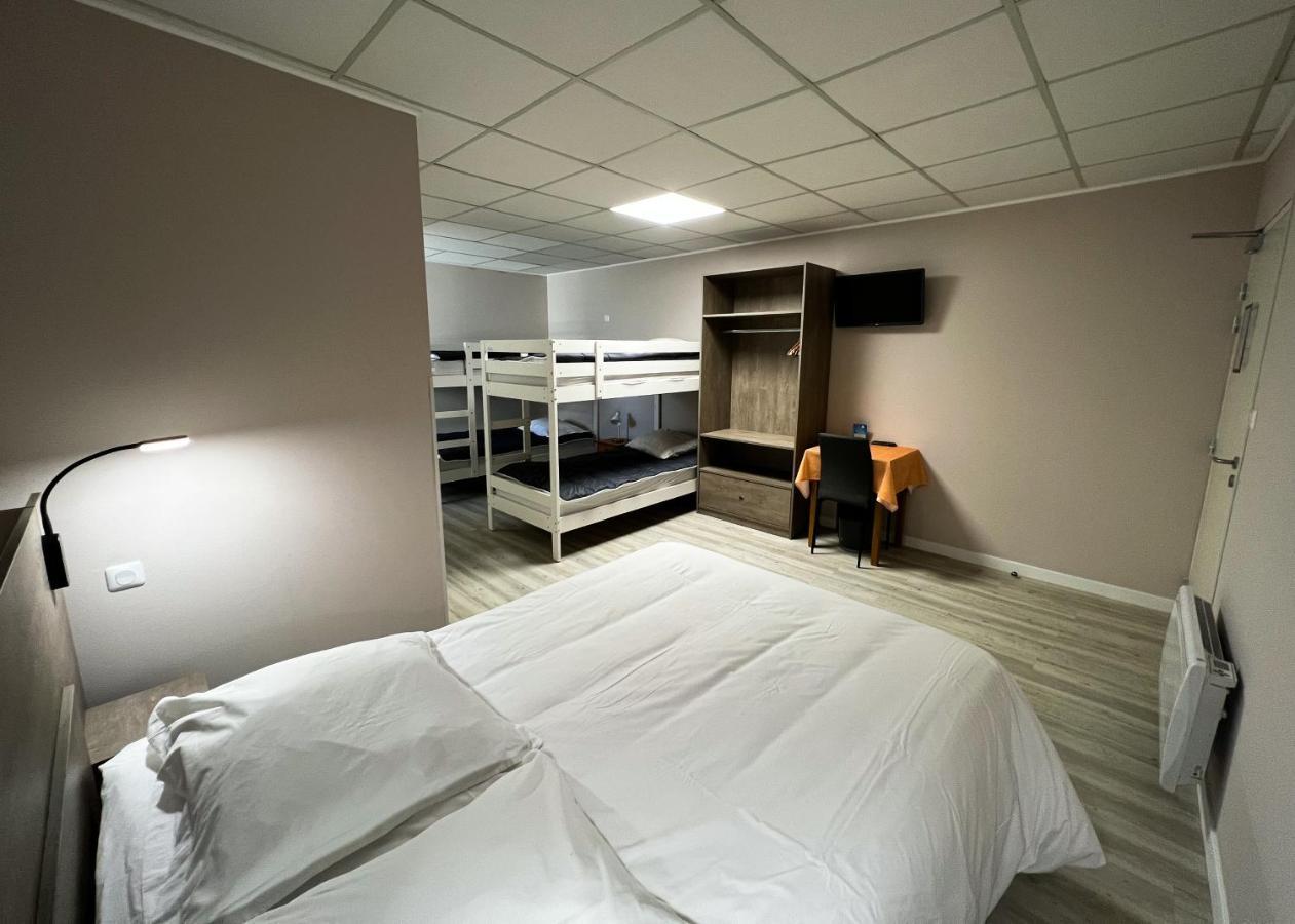Le Petit Logis Hotel Beaumont-en-Veron ภายนอก รูปภาพ