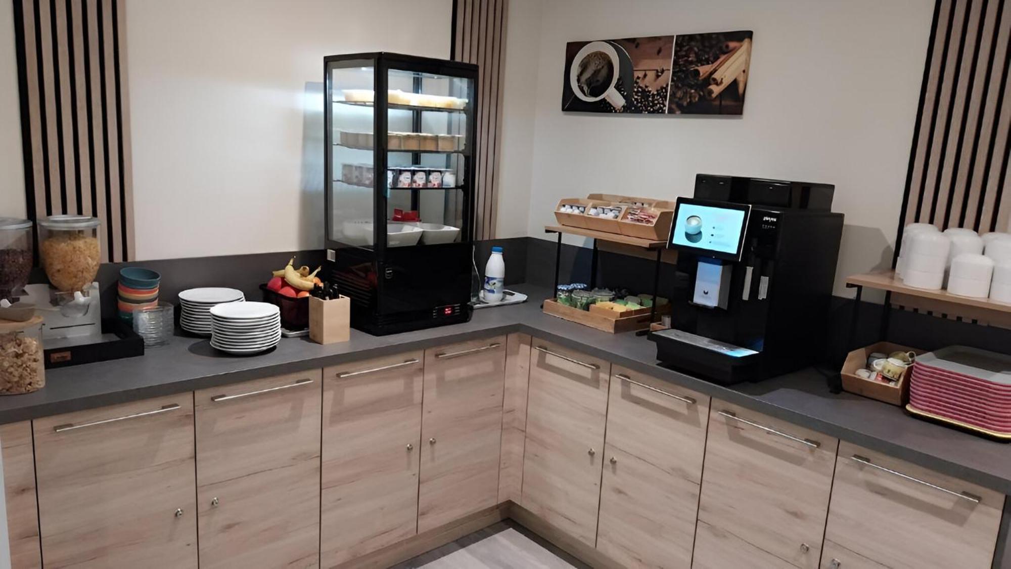 Le Petit Logis Hotel Beaumont-en-Veron ภายนอก รูปภาพ